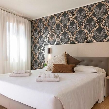 Grifoni Boutique Hotel Венеция Экстерьер фото