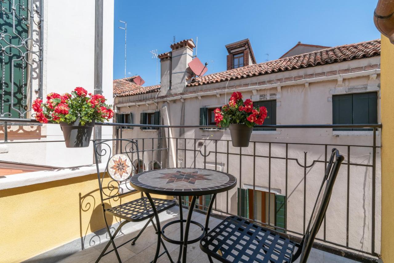 Grifoni Boutique Hotel Венеция Экстерьер фото