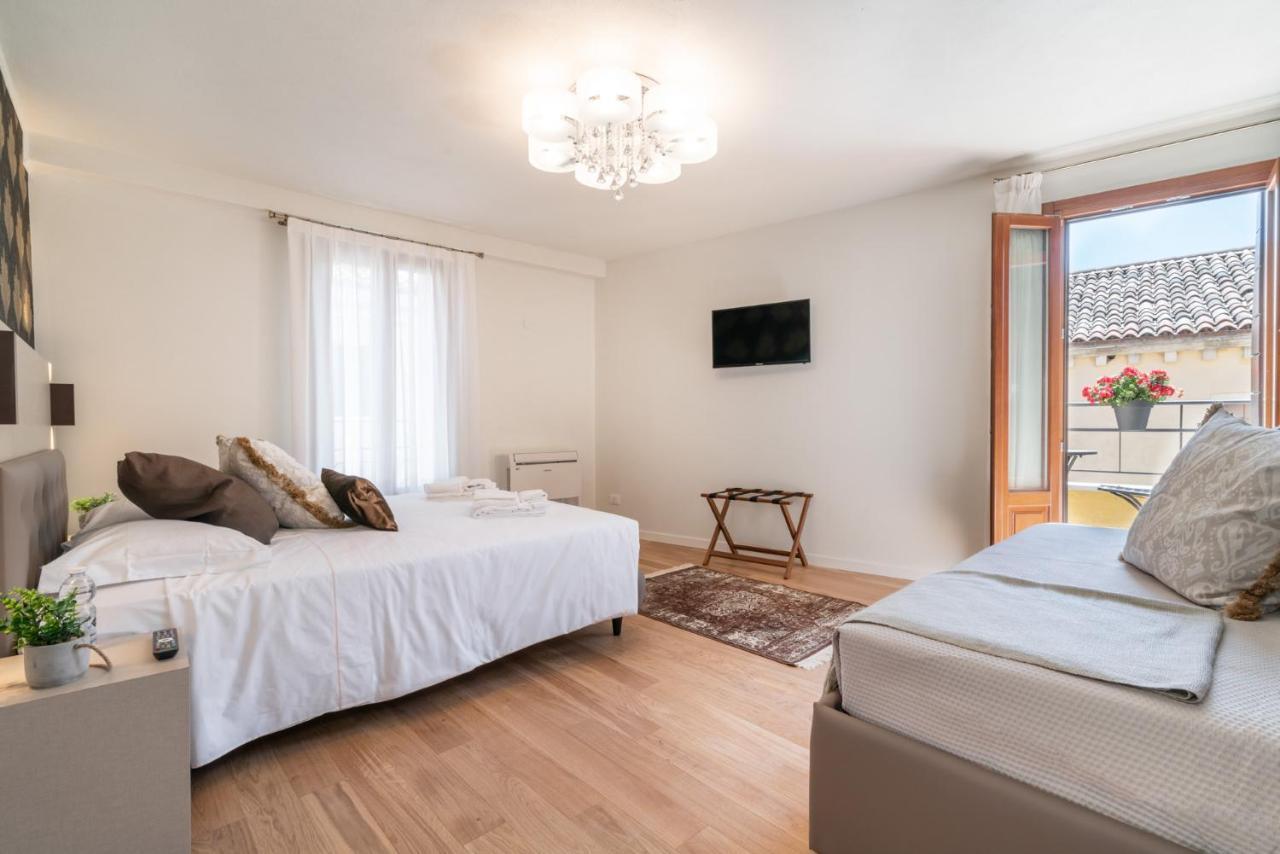 Grifoni Boutique Hotel Венеция Экстерьер фото