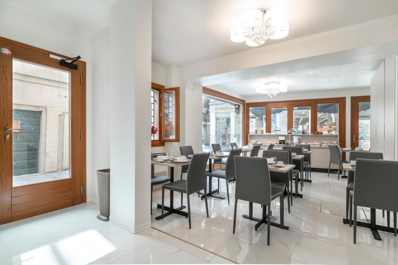 Grifoni Boutique Hotel Венеция Экстерьер фото